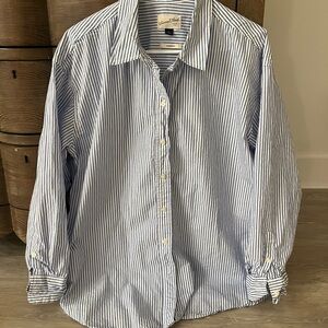 Universal Thread White and Blue Striped Casual Shirt